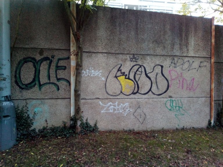 Zbořme zdi